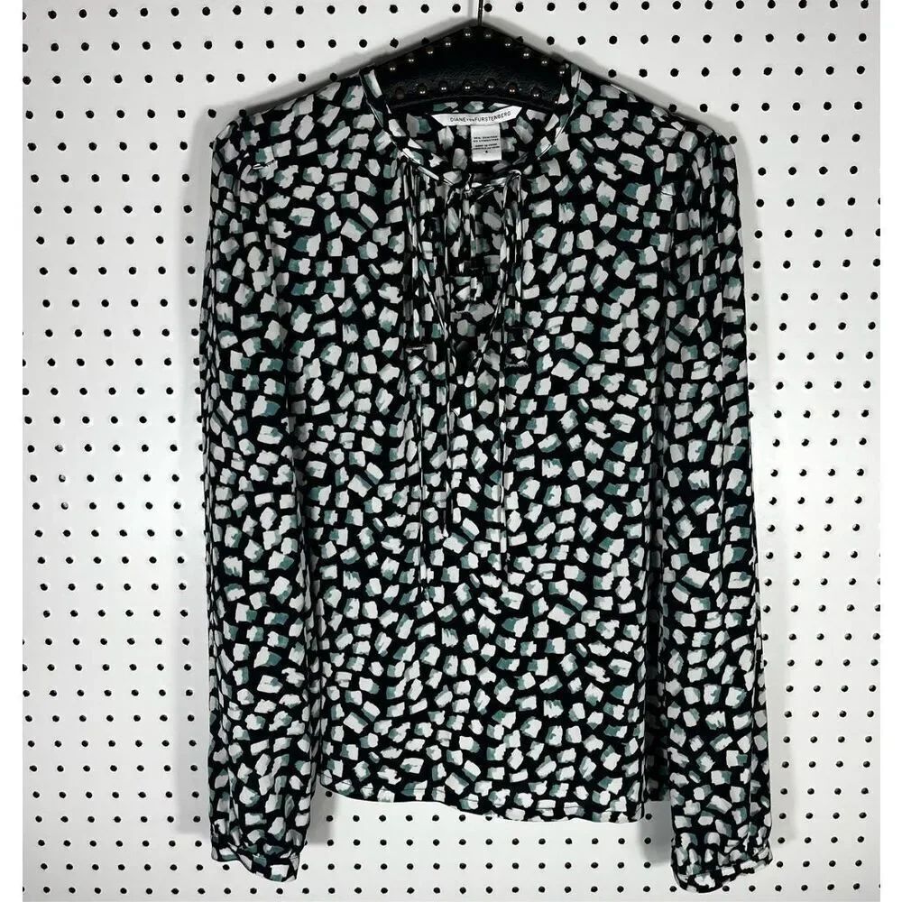 Diane Von Furstenbergāblouse